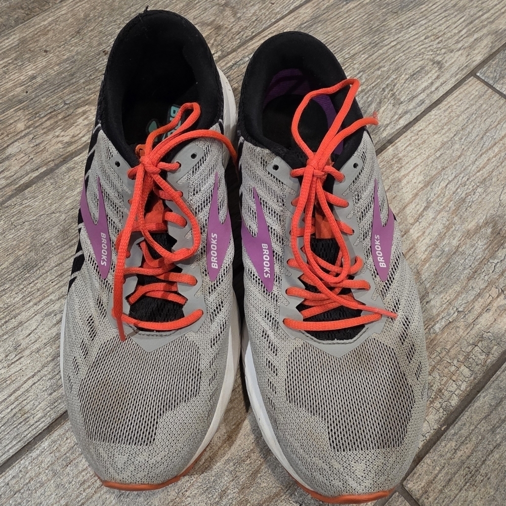 Brooks Women's Athletic Tennis Running Shoes Launch 6 Sz 9 - Picture 5 of 8